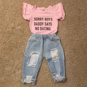 NWOT ‘Sorry boys daddy says no dating’ set 12-18 months